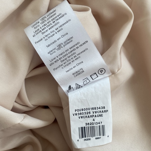 Vera Wang Bridesmaid Chiffon Ruffled Dress in Champagne Color - Picture 14 of 14